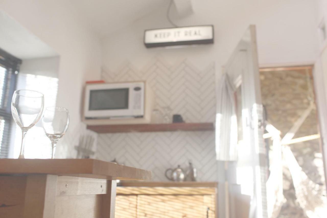 Appartement The Cupboard à Armoy Extérieur photo